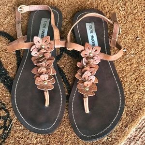 Steve Madden brown leather sandals with flowers